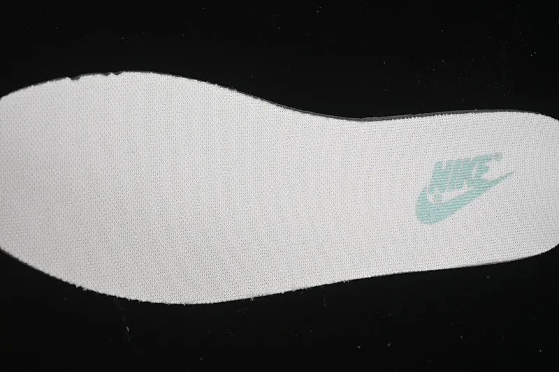 All Categories Nk SB Dunk Series Nk SB Dunk Low Low-top sneakers Nike SB Dunk Low Born Free Anniversary high-end customization Low-top casual sneakers WG0406-021